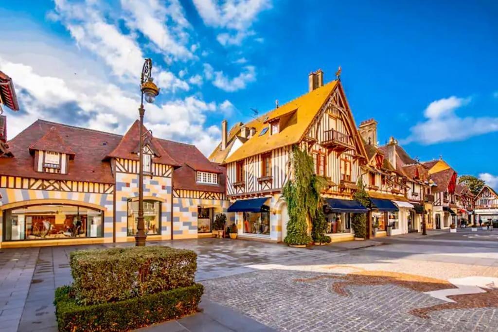 Le Camaieu Deauville Exteriör bild